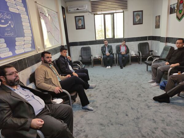جلسه مشاوره تحصیلی برای دانش‌آموزان دبیرستان نمونه دولتی گل نراقی 3