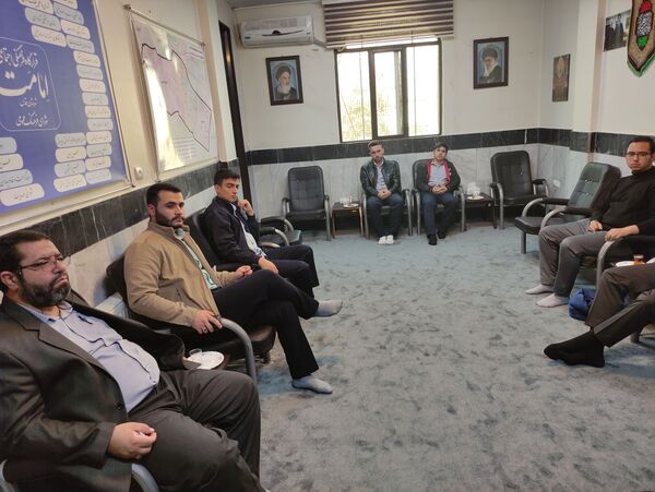 جلسه مشاوره تحصیلی برای دانش‌آموزان دبیرستان نمونه دولتی گل نراقی 3