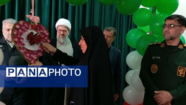  قاب‌های خبری از مراسم زنگ انقلاب در دبستان بوستان شهرستان بن