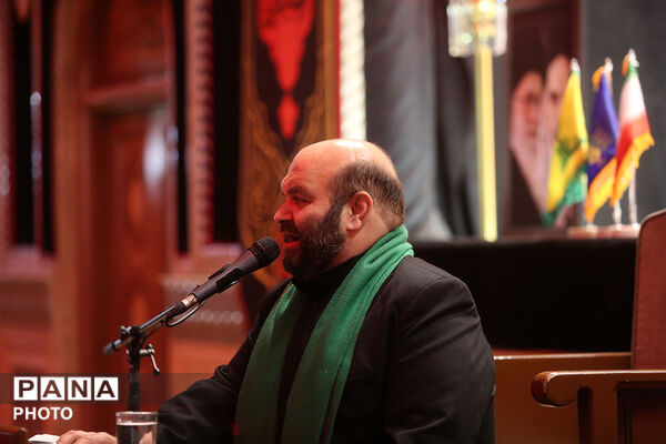 مراسم بزرگداشت آقای شهید ایران در حرم بانوی کرامت