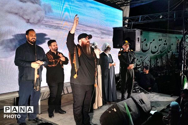 تداوم تجمعات شبانه در میدان امام خمینی (ره)