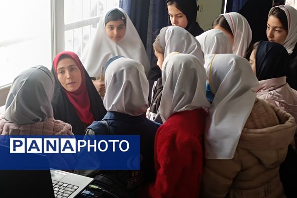 دوره تخصصی عکاسی و فیلمبرداری خبری ویژه دانش‌آموز خبرنگاران پانا شهریار