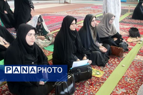 اقامه نماز جمعه‌ در گلوگاه 