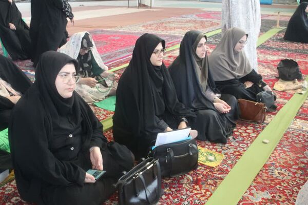 اقامه نماز جمعه‌ در گلوگاه 