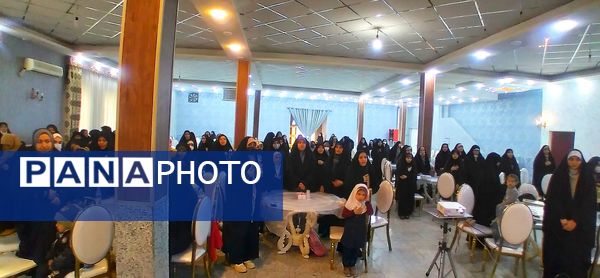 تجلی آوای وحی در آیین تجلیل از برگزیدگان مسابقات قرآن و عترت بسیج ملایر