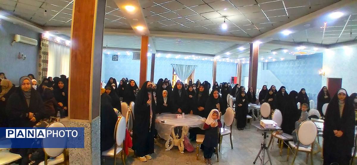 تجلی آوای وحی در آیین تجلیل از برگزیدگان مسابقات قرآن و عترت بسیج ملایر