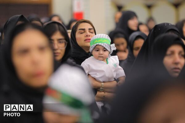 همایش شیرخوارگان حسینی با حضور پرشور مادران 