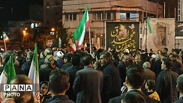 حضور مردم انقلابی شهرستان کوهدشت در اجتماعات شبانه
