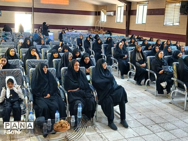 نشست اندیشه ورزی بانوان  در باخرز