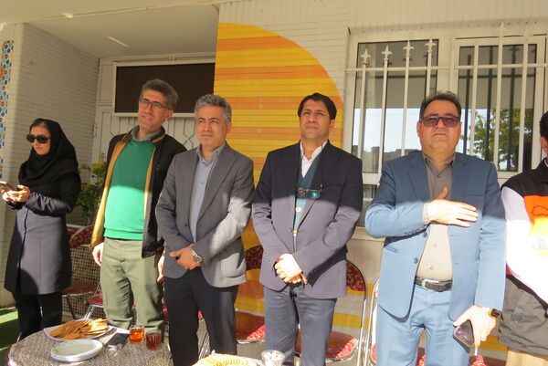 برنامه زنگ ایمنی و ترافیک در مدرسه شهدا فرهنگی دخترانه 