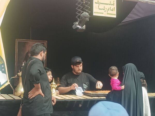 موکبی با رنگ و بوی مقاومت و شهادت 