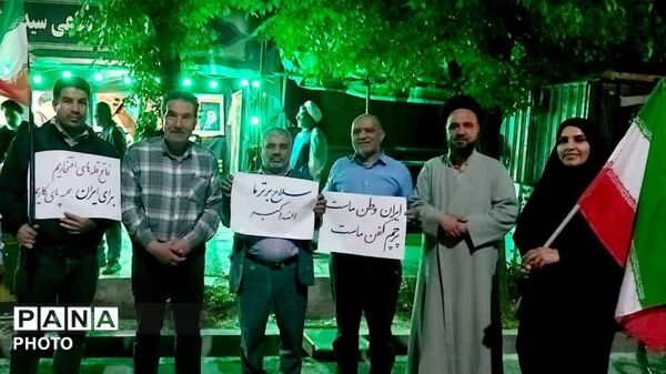 چراغ موکب‌ها در اجتماعات شبانه روشن است
