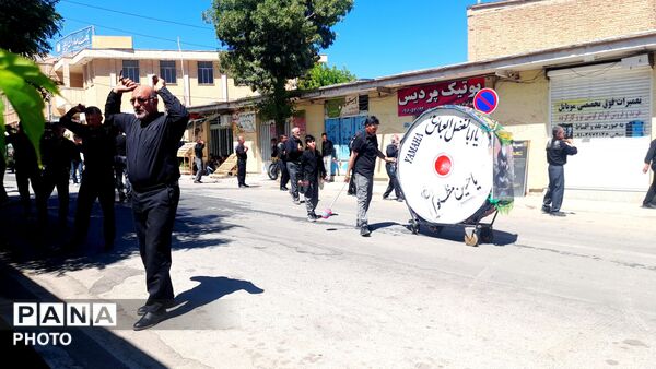 مراسم باشکوه روز عاشورا در دستنا