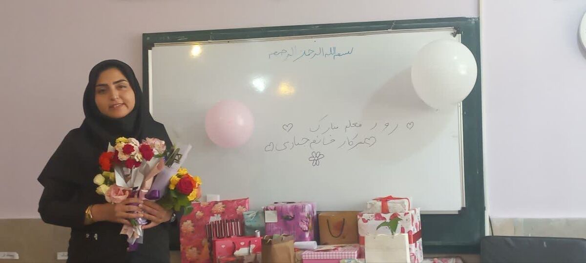 معلمی که نسبت به گوشه‌گیری دانش‌آموزش بی‌تفاوت نبود