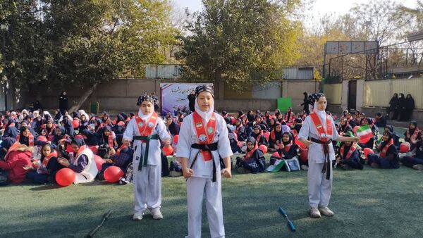 برگزاری همایش دانش‌آموزان پیشتاز منطقه ۱۰