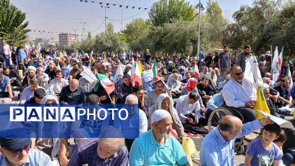 برگزاری نماز جمعه نصر به امامت رهبر معظم انقلاب اسلامی 