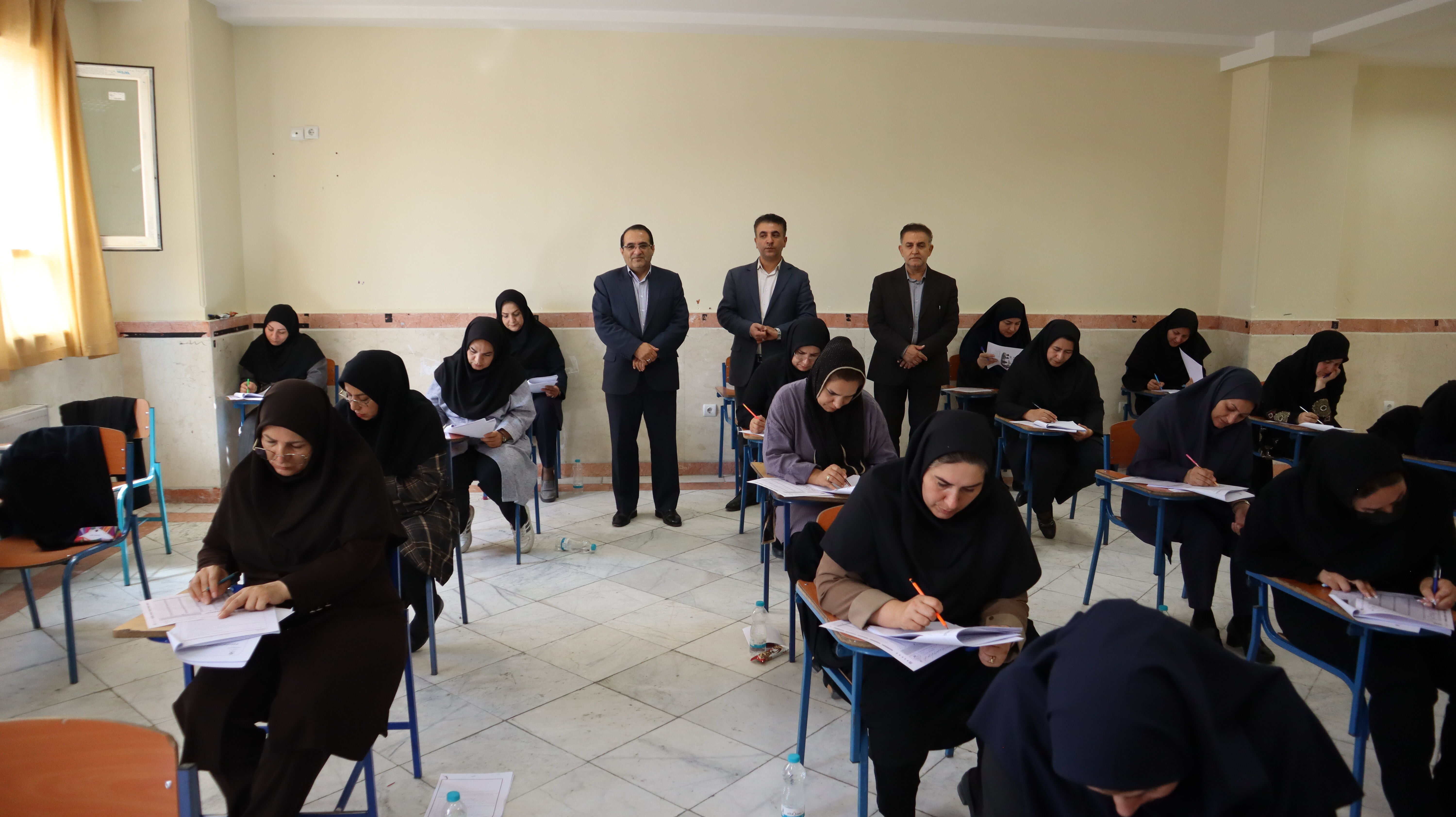مدیر مدرسه نقش راهبردی در ایجاد محیطی پویاوارتقای انگیزه معلمان دارد