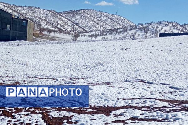 بارش باران و برف زمستانی در روستای کینک