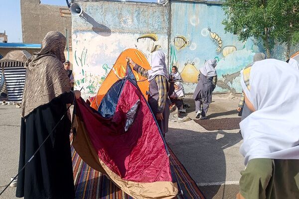 برگزاری اردون مدرسه‌ای در دبستان دخترانه آیت‌الله مرعشی نجفی قلعه نو کهریزک 