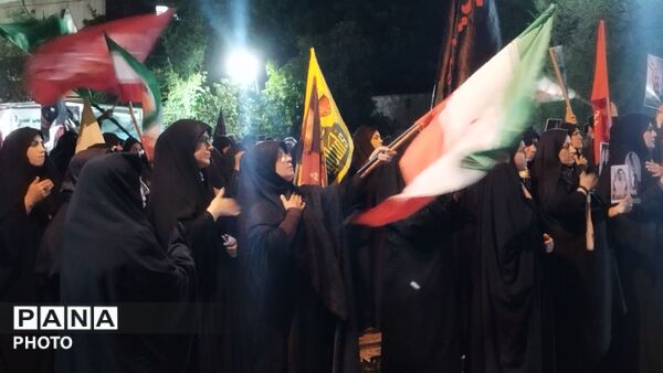 همزمان با سراسر کشور؛ حضور پرشور مردم در چهلم رهبر شهید در پلدختر