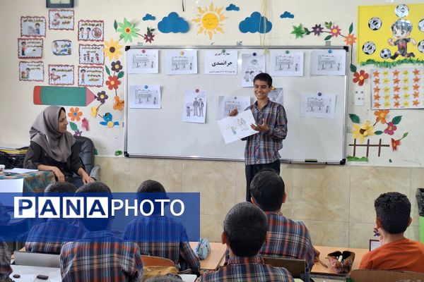 آموزش مهارت جراتمندی توسط دانش‌آموز خبرنگار پانا همگام با معلم