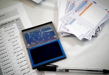 دانش‌آموزان اهوازی با رأی خود در ناحیه ۴، مشارکت و همدلی را معنا کردند