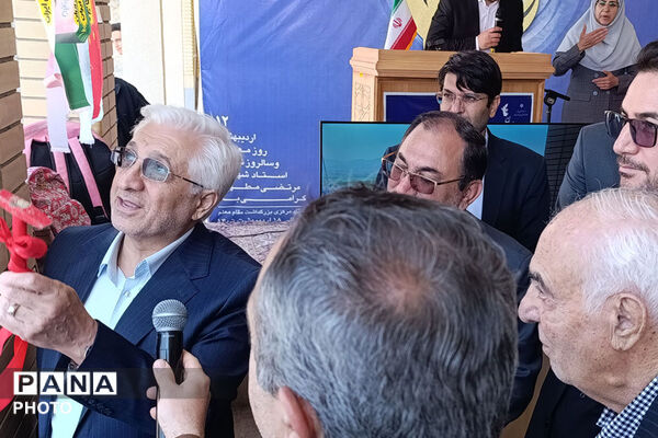 آیین زنگ سپاس معلم در هنرستان نور هل اتی حصار گرمخان