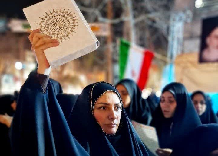 اجتماع باشکوه مردم شهرستان فردیس در چهارمین روز شهادت امام قائد 
