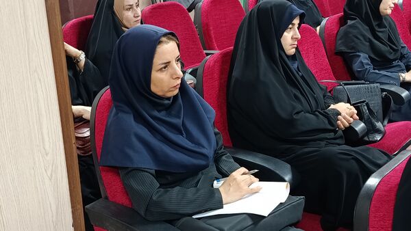 برگزاری دوره ضمن خدمت فعالیت های مکمل آموزشی و پرورشی در شهرستان ملارد