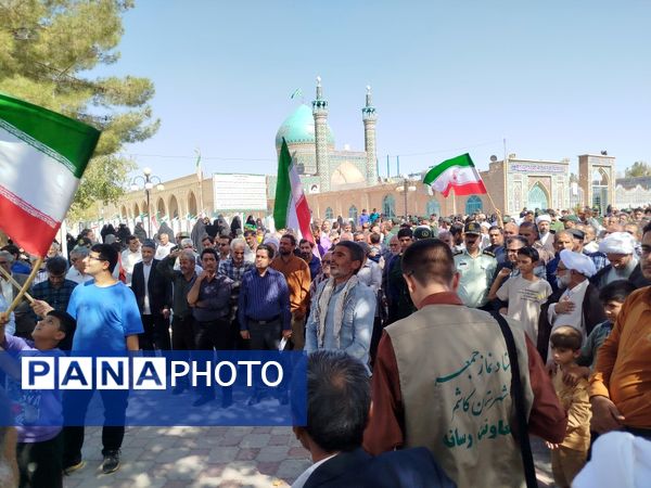 خروش مردم کاشمر در «جمعه خشم»؛ از امامزاده سید حمزه (ع) تا گلزار شهدا