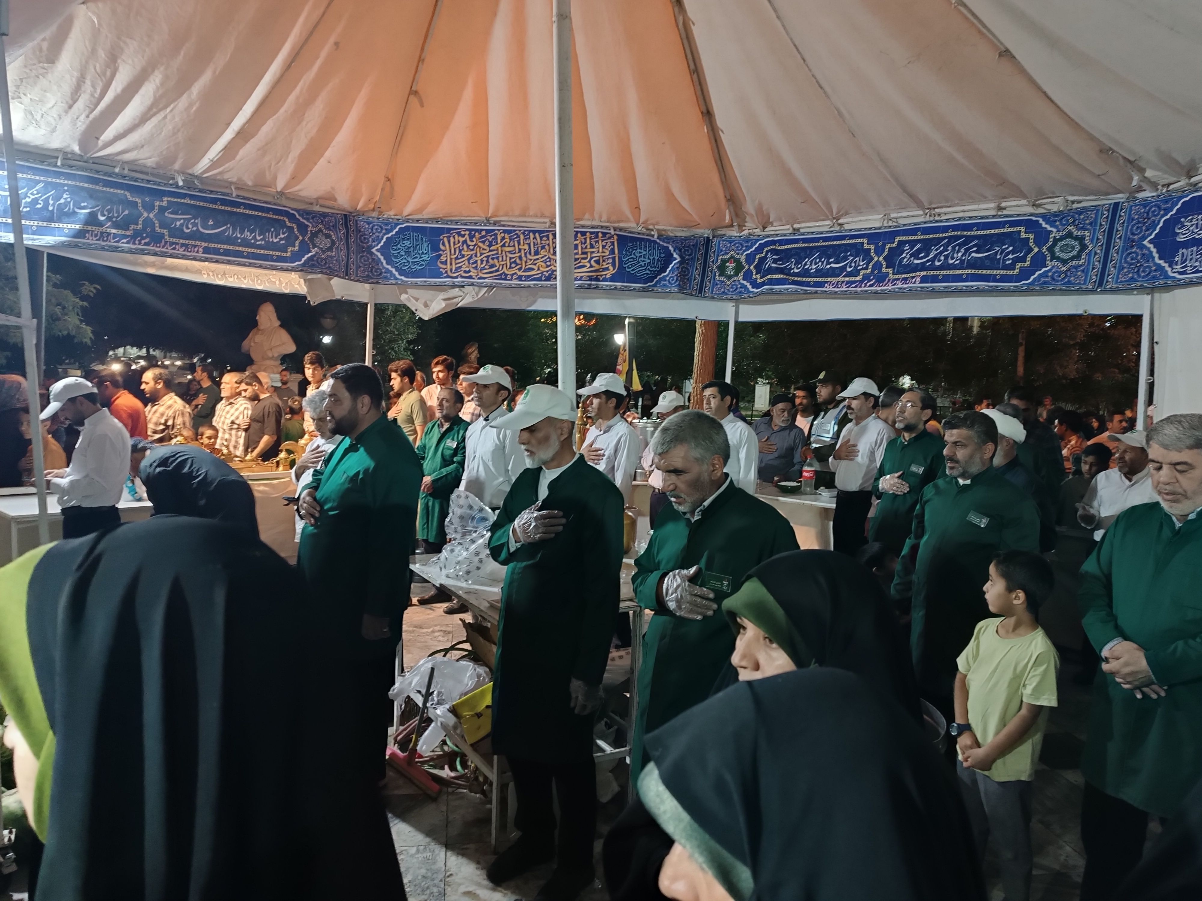 میلاد نور و جشن کرامت و محبت در دیار قنات