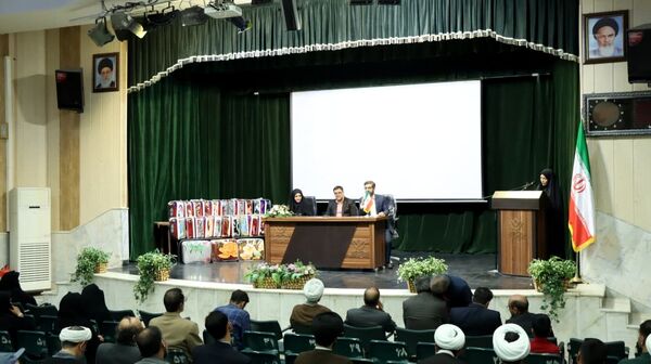 مراسم تجلیل و نکوداشت معاونان و مربیان پرورشی در کاشان