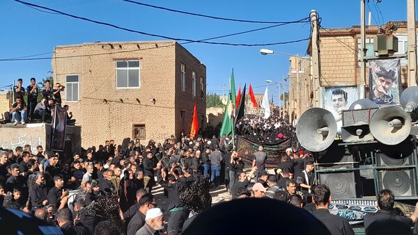 عزاداری عاشورا در روستای برزنون