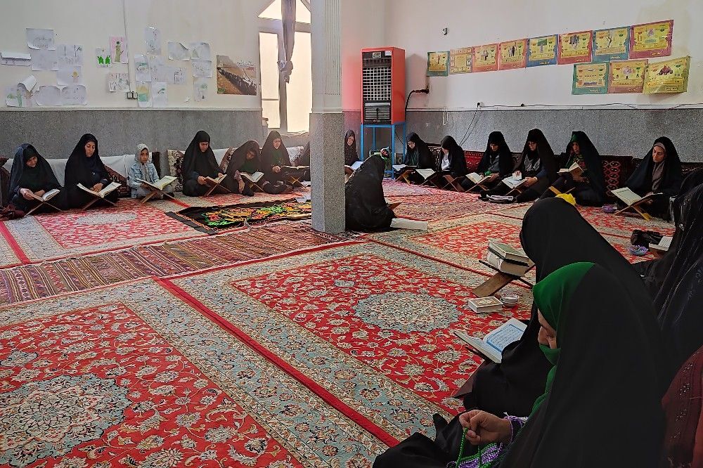 محفل انس با قرآن کریم در مسجد جامع شهر بار