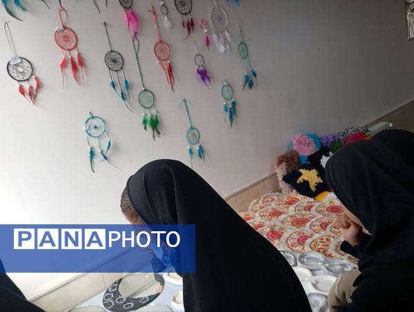 نمایشگاه محصولات دست ساز به مناسبت دهه فجر