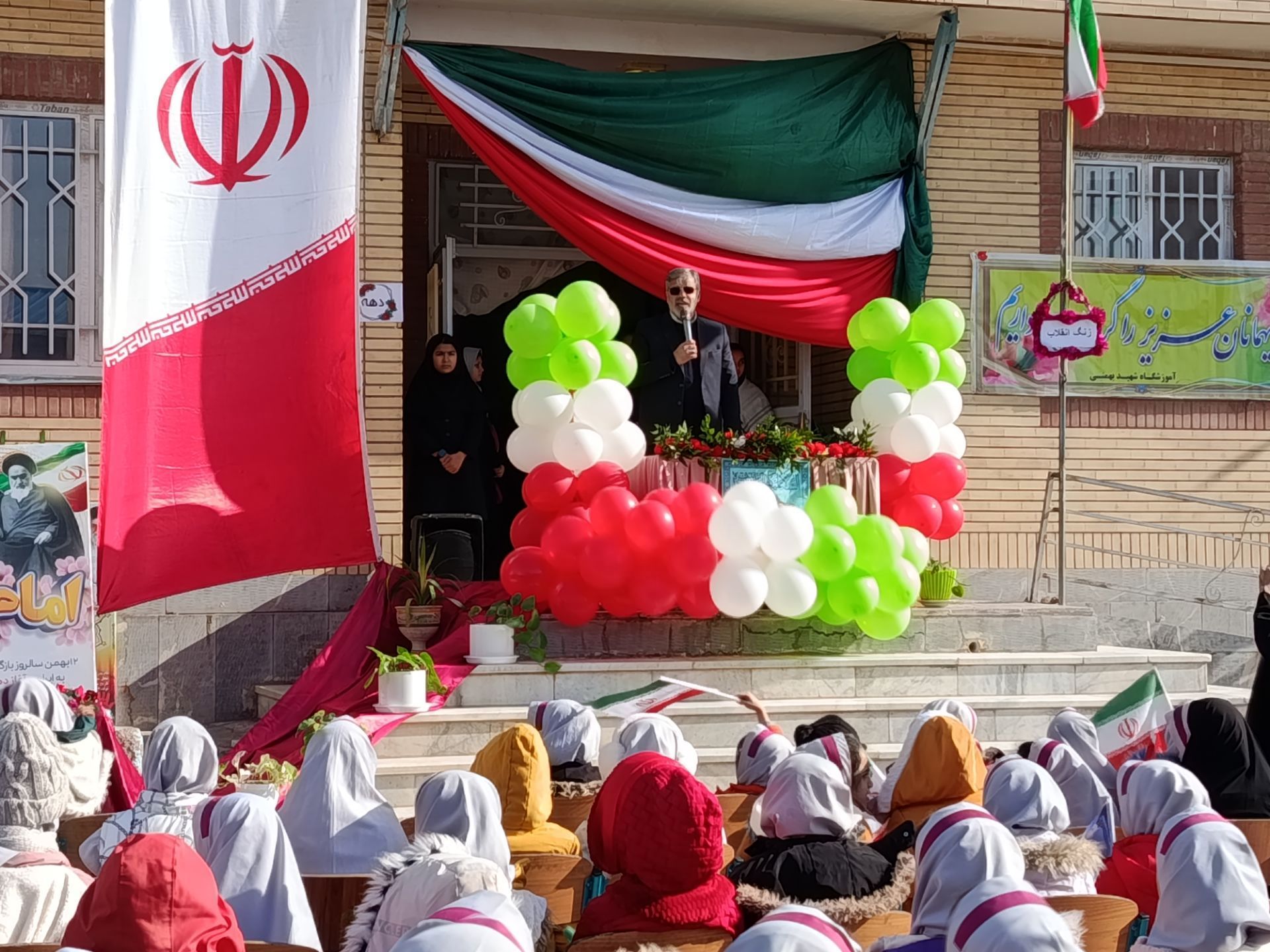 دانش‌آموزان امروز امیدهای آینده و سربازان دوران سازندگی کشور هستند