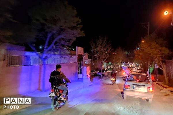 گذری بر رژه خودرویی در شهر بار نیشابور