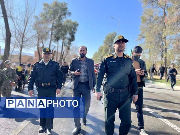 حضور دهه نودی‌ها در راهپیمایی 22 بهمن 