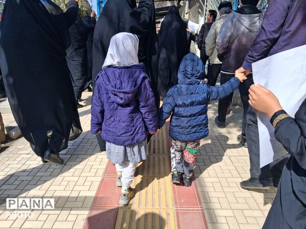 امروز شیروان در سوگ ۳شهید جنگ تحمیلی نشست