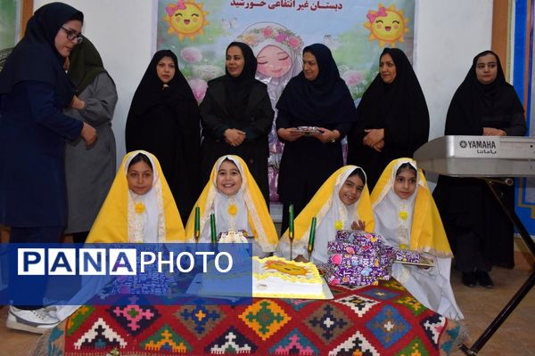 جشن تکلیف دانش‌آموزان دختر مدارس غیردولتی یاسوج