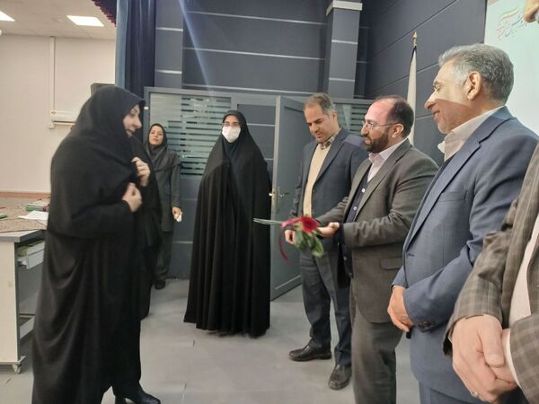 آیین تکریم و تجلیل از پژوهشگران برتر ناحیه۶