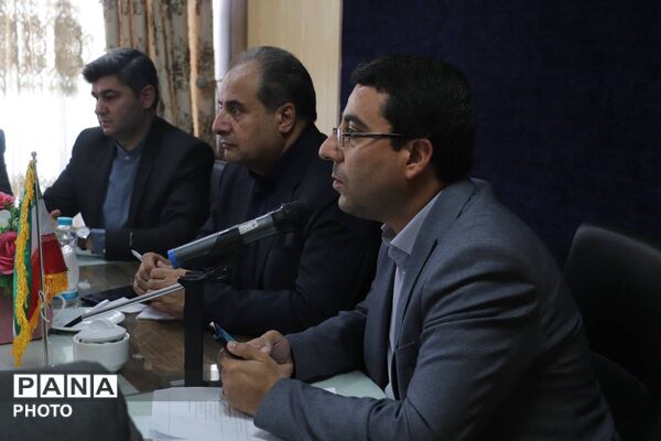 تجلیل از دانش‌آموز خبرنگاران پانا در آیین گرامیداشت روز خبرنگار