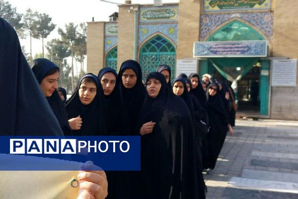 کاروان زیارتی راهیان نور دبیرستان شاهد کوثر شهرستان رباط‌کریم