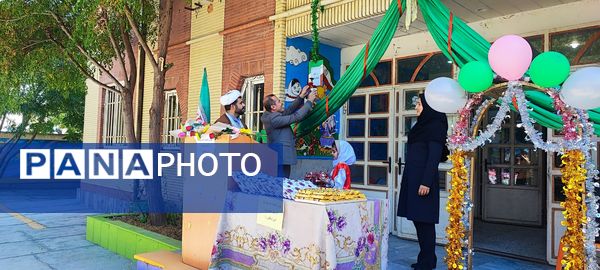 جشن شکوفه‌های سال تحصیلی جدید در شهرستان سملقان