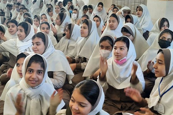 جشن میلاد مولود کعبه در دبستان  شهید بنی هاشمی رباط‌کریم