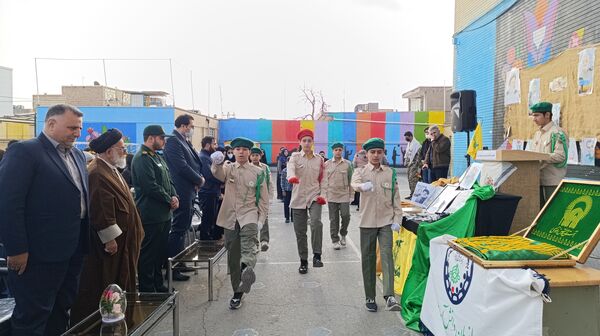 مراسم زنگ مقاومت در دبستان امیرمعزی 