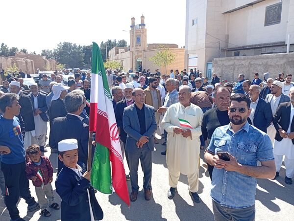 حضور مردم روستای براباد در راهپیمایی روز جهانی قدس