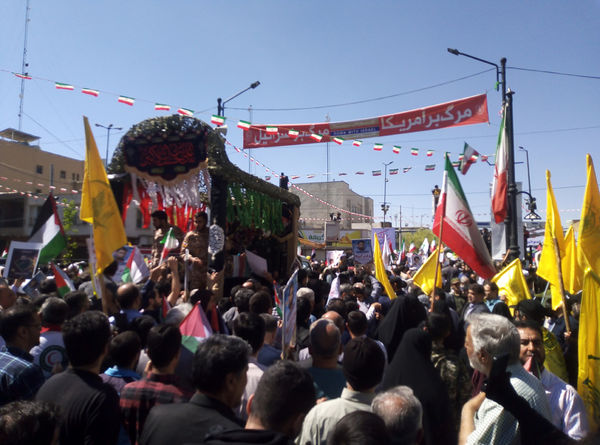 راهپیمایی روز قدس همراه با تشییع پیکر شهید صداقت در قم