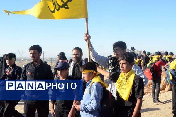 کاروان دانش‌آموزی «سه روز در بهشت» نیشابور