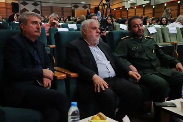آیین بزرگداشت مقام پرستار و شهدای سلامت در شهرستان ری